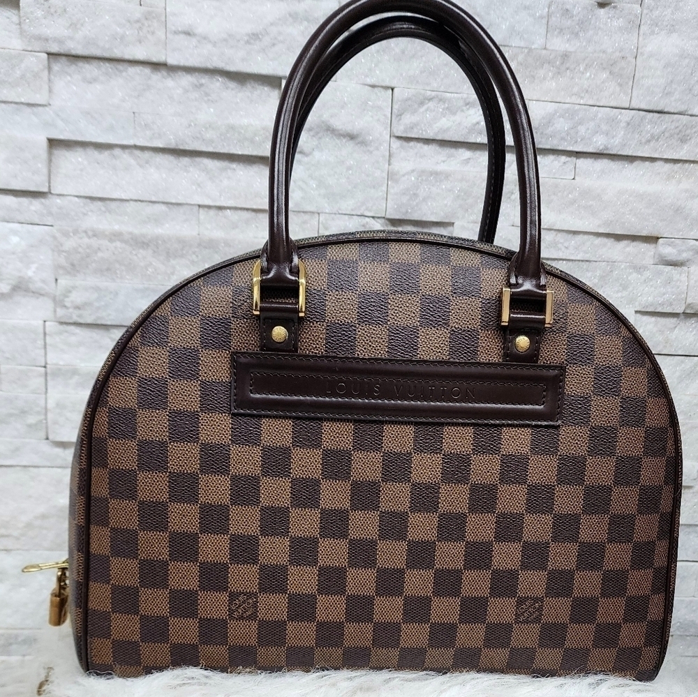 Louis Vuitton Nolita Handbag in Damier Ebene Canvas – Timeless Elegance (2005) - Picture 2 of 12